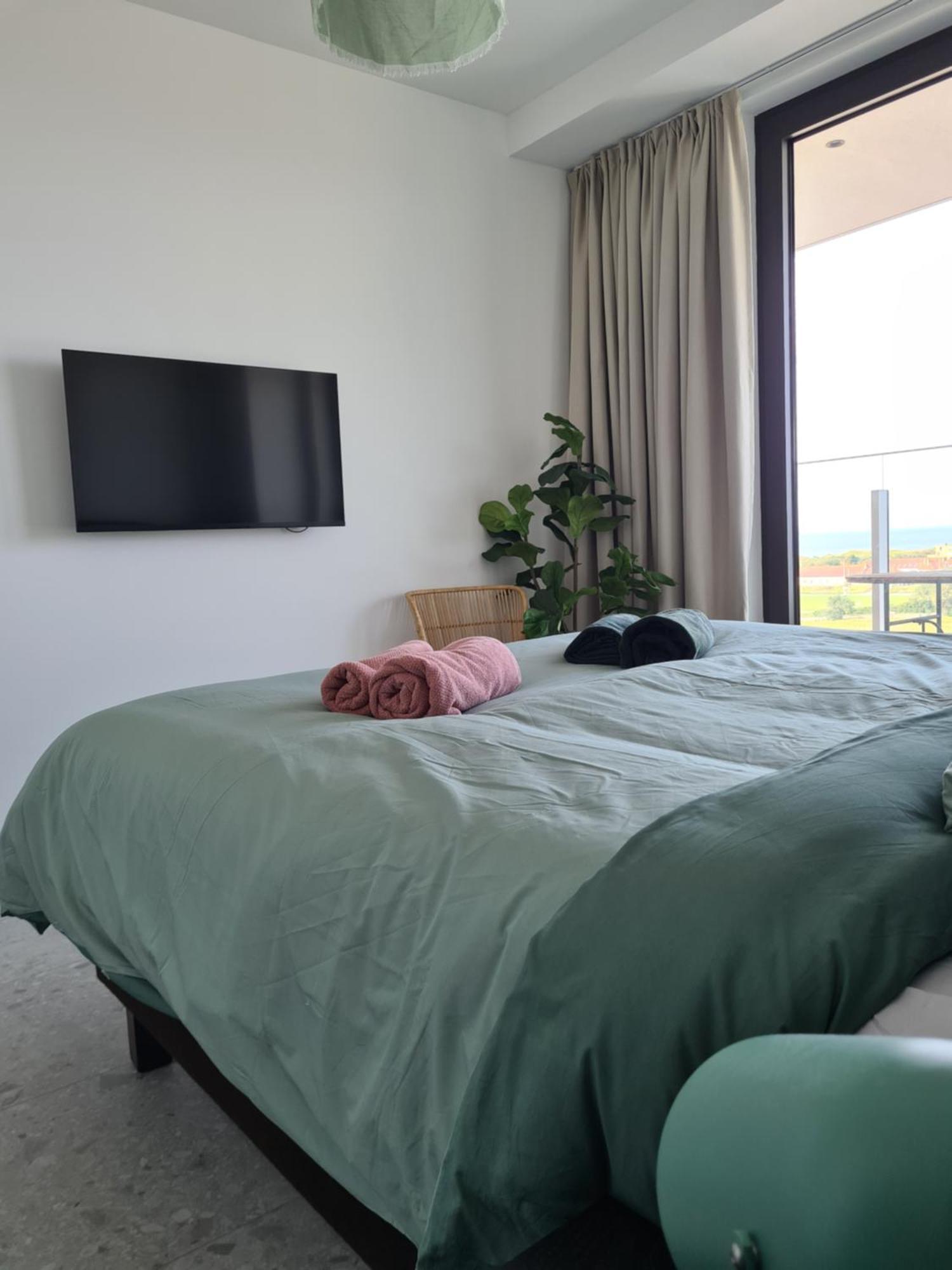 Central Park Tower Sea View Residence With Pool And Gym 奥斯滕德 外观 照片